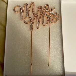 Rose Gold Mr and Mrs Wedding cake topper